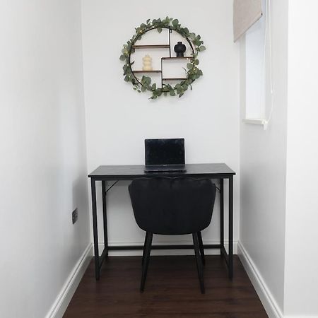 Watford Luxury 1 Bed Flat - Free Parking Apartment Exterior photo